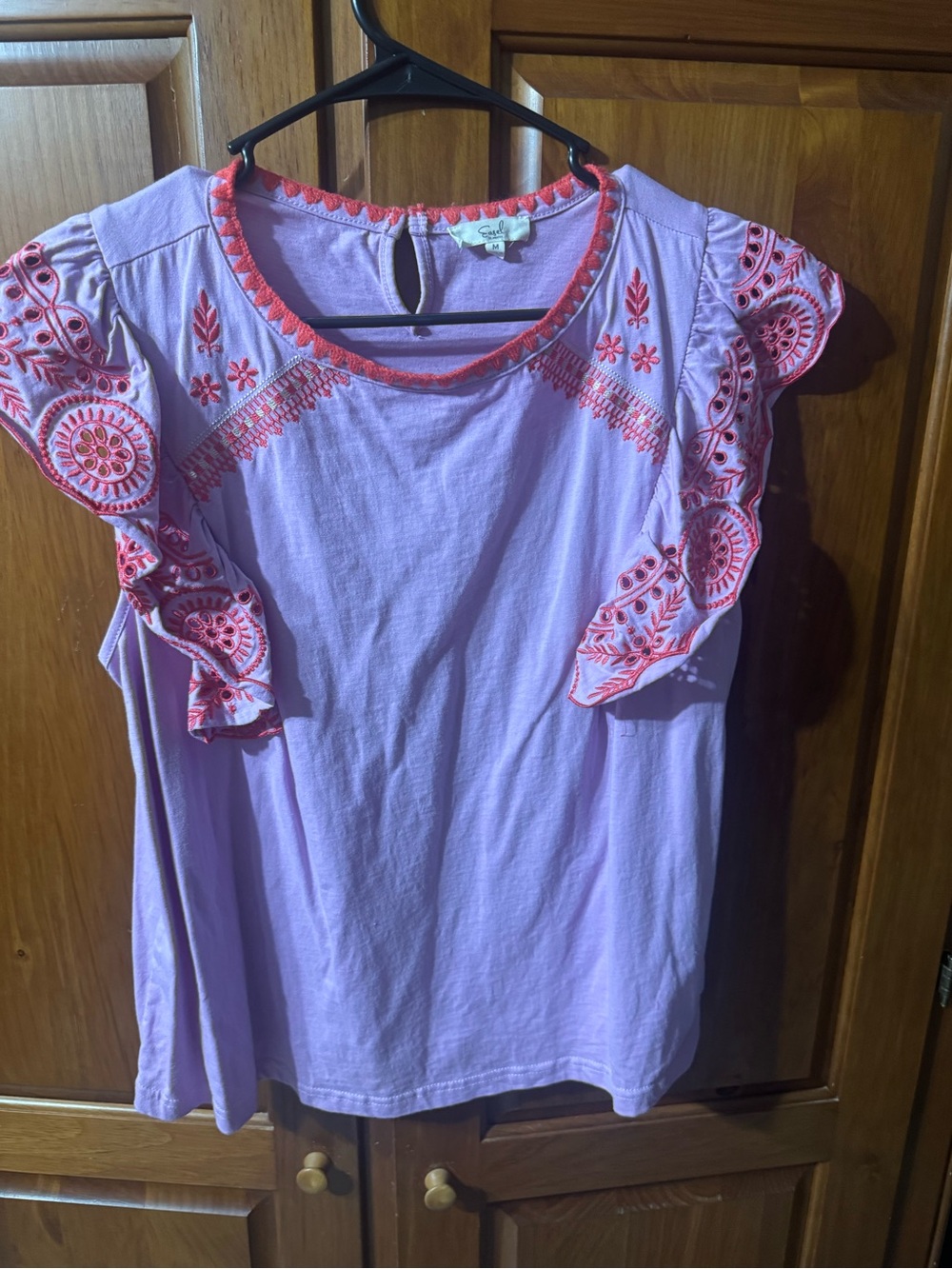 Easel Ruffle Sleeve Women's Top - Pink Accents